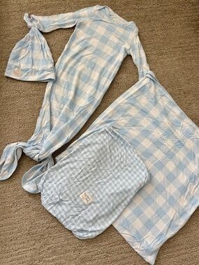 Newborn Nest Blue & White Gingham Baby Matching Set - 4-Piece